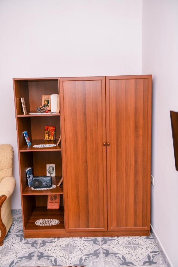 Guest House Luli 베라트 외부 사진