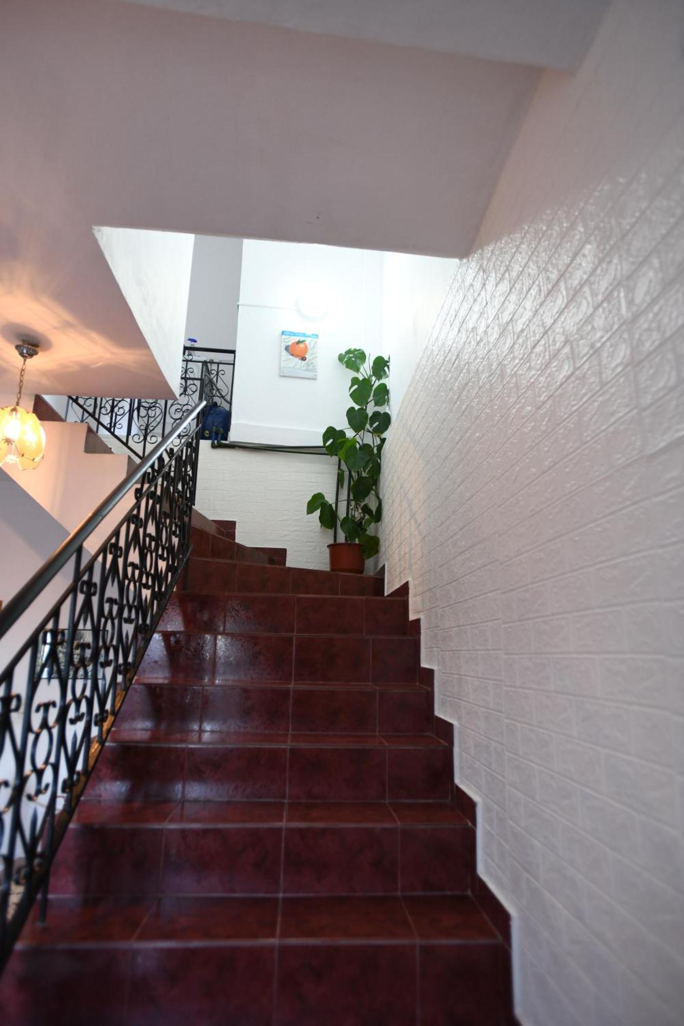 Guest House Luli 베라트 외부 사진